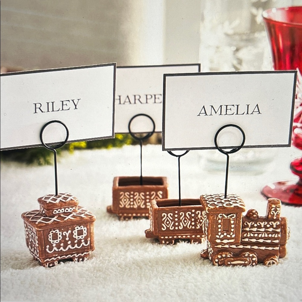 Pottery Barn Gingerbread Train Stoneware Place Card Holders Mixed Set of 4 New!